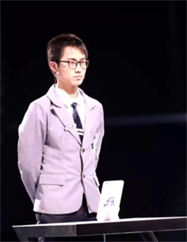 丈夫病逝後，農村媽媽打工擺攤養育三胞胎，仨兒子一個比一個爭氣