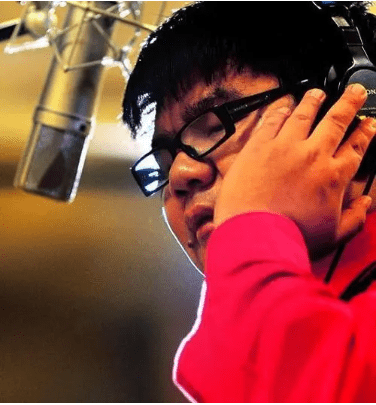 憑《星光大道》爆紅，39歲銷聲匿跡，盲人楊光究竟哪一步走錯了？