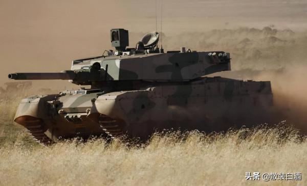 兩噸級裝甲車，單兵外骨骼，空中三蹦子，那些非洲的奇葩自產裝備