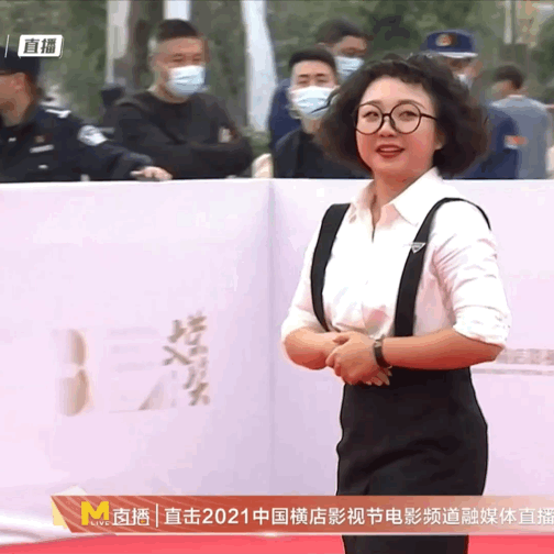 橫店紅毯比美：滿屏古裝戲服，陳都靈仙氣不足，張予曦殺氣滿滿