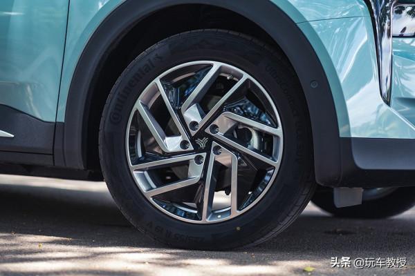 原價13.98萬 新款9.98萬！還增配！新款哪吒U夠誠意了吧？