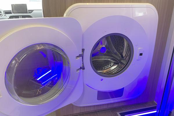 輕卡房車帶拓展，還有乾溼分離衛生間，金龍艾科斯H500單拓展房車