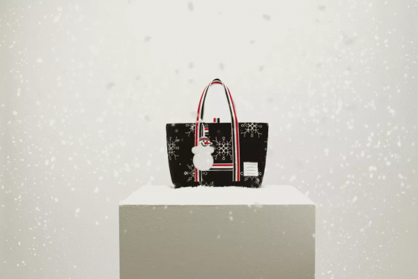 年末氛圍組組長楊冪已經上線，你還不加入嗎？