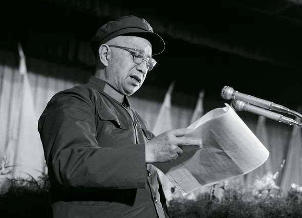 點將林彪、粟裕不成,陳毅請纓被拒,抗美援朝司令員為何是彭德懷 點將林彪、粟裕不成,陳毅請纓被拒,抗美援朝司令員為何是彭德懷