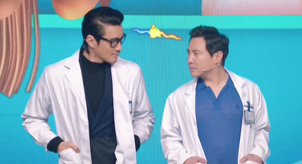 50歲胡兵走秀狀態佳,喜歡孩子卻始終未婚,公開表示遺憾錯過瞿穎 50歲胡兵走秀狀態佳,喜歡孩子卻始終未婚,公開表示遺憾錯過瞿穎