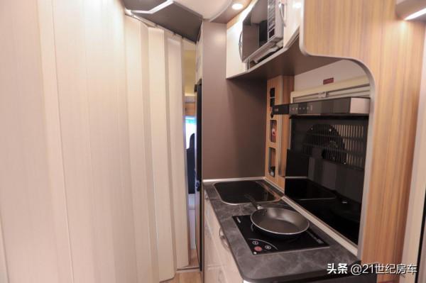 5&period;2T動力配無限用電，帶封閉廚房，實拍五十鈴旅行官輕卡房車