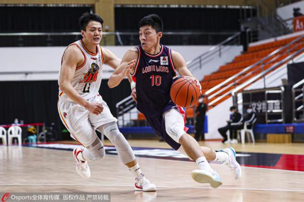 祝銘震砍33分創生涯新高陳盈駿準絕殺 廣州拒被逆轉險勝吉林 祝銘震砍33分創生涯新高陳盈駿準絕殺 廣州拒被逆轉險勝吉林