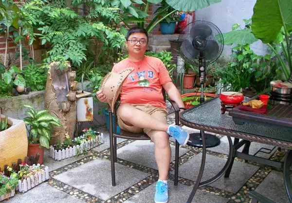 父母都是軍醫的我,是怎樣甩掉游泳圈的 父母都是軍醫的我,是怎樣甩掉游泳圈的