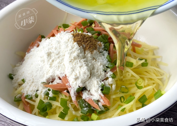 家裡有土豆就能學會的菜,5分鐘就上桌,簡單省事,孩子超愛吃 家裡有土豆就能學會的菜,5分鐘就上桌,簡單省事,孩子超愛吃