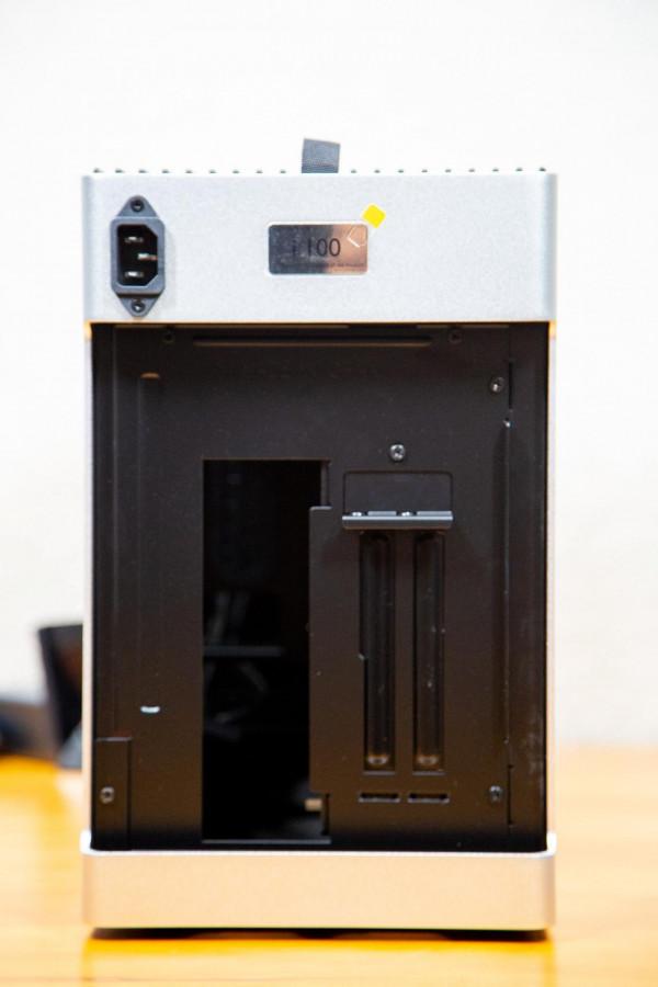 11代最後的倔強：七彩虹B560I+XFX RX 6600XT 裝機分享