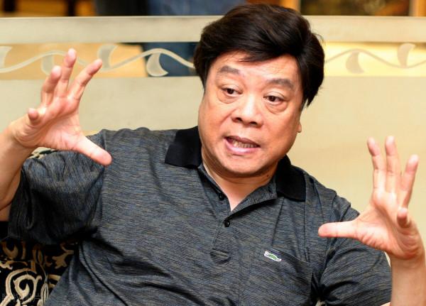 趙忠祥是公交車？王朔的犀利差評，劉曉慶的書畫作品也會坑老鐵嗎