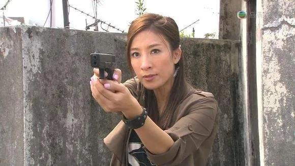 原以為你是懲惡揚善的警察，卻沒想你最後會成為一個殺人魔