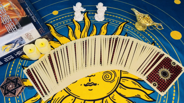 塔巫塔羅：巨蟹座11月下半月運勢，隱藏的不安，不能表露的壓力