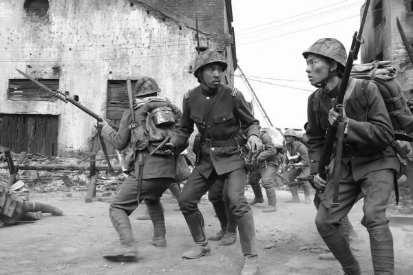 日軍侵華戰犯，燒殺搶暴殺人無數，特赦多年後回到戰犯所老淚縱橫