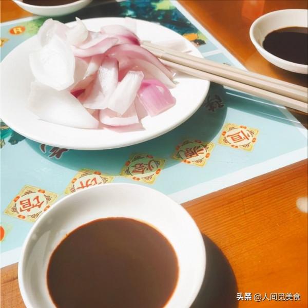 陝西大哥自創重口味早餐,22元一碗火了20年,外地人卻說吃不慣 陝西大哥自創重口味早餐,22元一碗火了20年,外地人卻說吃不慣