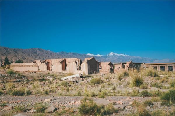 神秘荒蕪的石油小鎮，卻因《九層妖塔》，躍進甘肅熱門旅遊景點