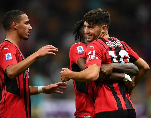 86分鐘絕殺,2-1!意甲18冠王絕境爆發,登上榜首,甩開尤文11分 86分鐘絕殺,2-1!意甲18冠王絕境爆發,登上榜首,甩開尤文11分