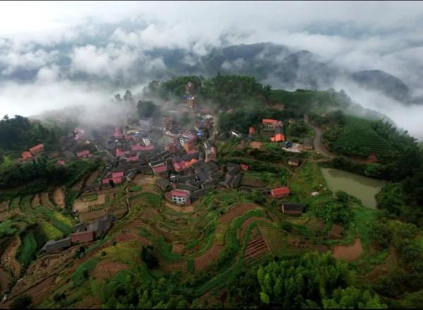 原來世界如此之美好，我們一起周遊名山大川