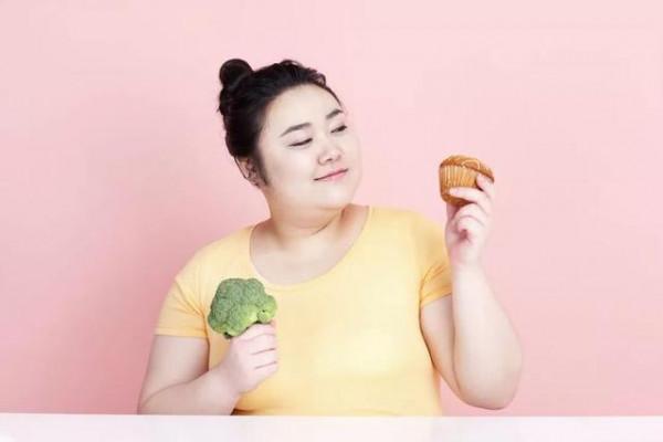 《BBC》揭露健康飲食真相:水煮西蘭花沒營養,油煎雞蛋更健康? 《BBC》揭露健康飲食真相:水煮西蘭花沒營養,油煎雞蛋更健康?