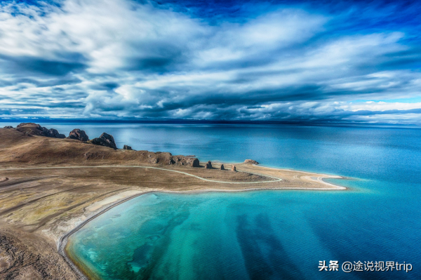 盤點中國最美的十大湖泊，夢幻般的人間仙境，僅西藏就有三個上榜