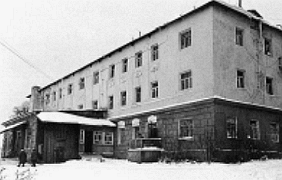 周總理堅持讓弟弟提前退休，多年後侄女坦露：也為給奶奶有個交代