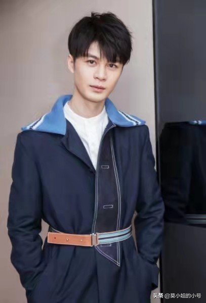 2022年剛過去41天，就有10位名人官宣婚訊，四位在同一天公開