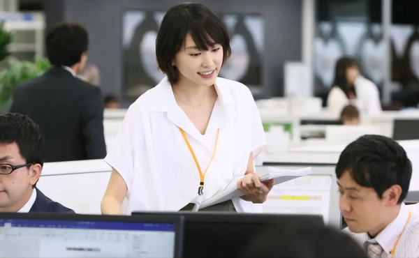 “一次飯局”的深思:真正的高情商不抬槓,只抬高人 “一次飯局”的深思:真正的高情商不抬槓,只抬高人