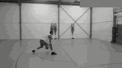 “Oops.Ball”—急停加速,實戰必備基礎招式 “Oops.Ball”—急停加速,實戰必備基礎招式