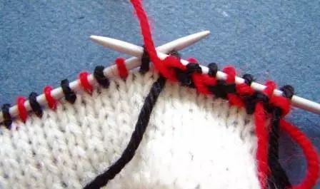 實用的毛衣橫向鎖針裝飾邊織法教程，會編織的一看就懂