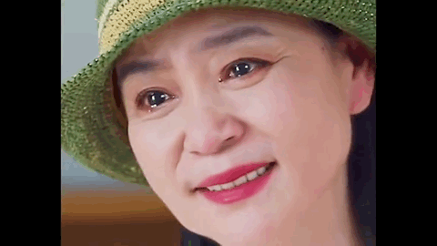 62歲劉雪華獨居生活曝光，無兒無女丈夫墜樓，全網都在心疼她