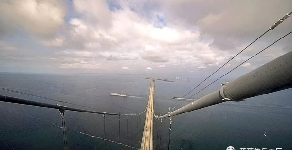 英雄編隊回國!伊朗舉行儀式歡迎完成4.5萬公里航程的75號編隊 英雄編隊回國!伊朗舉行儀式歡迎完成4.5萬公里航程的75號編隊