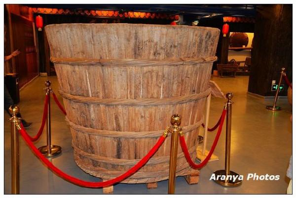 廈門島外6萬缸醬油，頭戴斗笠列隊，這樣的陣仗你見過嗎？