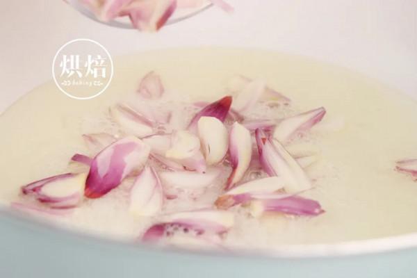 五香芋頭糕 鹹香軟糯 不用去茶樓 料足量多 一家六口不到20元 五香芋頭糕 鹹香軟糯 不用去茶樓 料足量多 一家六口不到20元