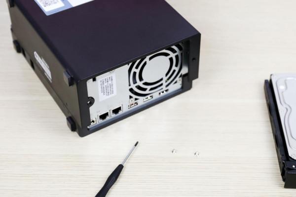 英特爾N5105、雙M.2 SSD插槽，效能飆升，威聯通TS-264C上手體驗