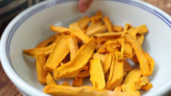 這7種曬乾更香的廉價蔬菜，冬天燉肉特過癮，太香了，放1年也不壞