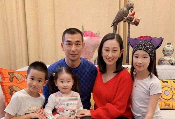 蔣勤勤曝趙文卓的感情史，當年的女友為其生子，曾對梅豔芳動過心