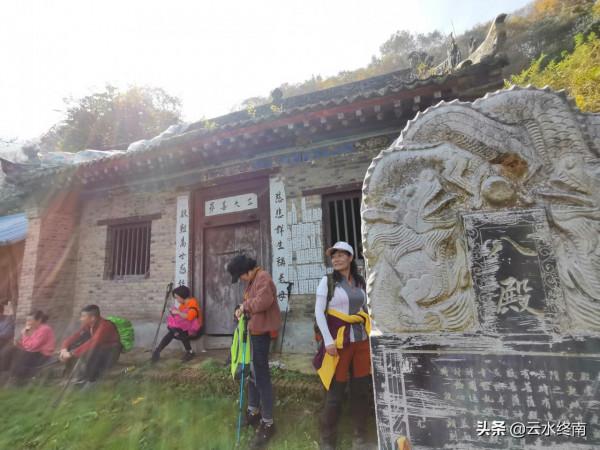 西安驢友最愛爭論的話題：秦嶺這兩座山的紅葉，哪一個更值得去？