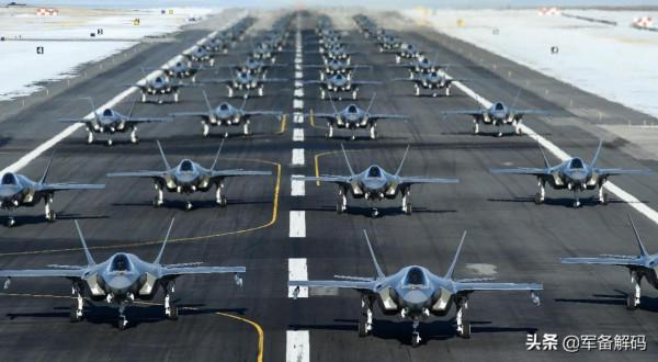 蘇-57已摔1架，F-22、F-35各摔5架，為何殲-20長期保持1架不摔？