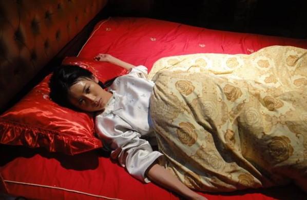 古人生孩子,為啥接生婆大喊“燒熱水”?這可不是一般的事 古人生孩子,為啥接生婆大喊“燒熱水”?這可不是一般的事