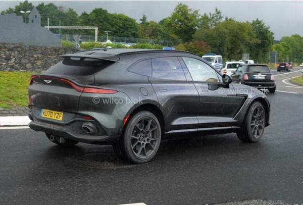 阿斯頓·馬丁DBX高效能版實車曝光,最大輸出功率有望達到639馬力 阿斯頓·馬丁DBX高效能版實車曝光,最大輸出功率有望達到639馬力