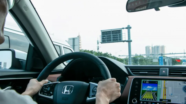 10萬熱門家轎改款！加長、加配置，這下每月不止賣10000臺了