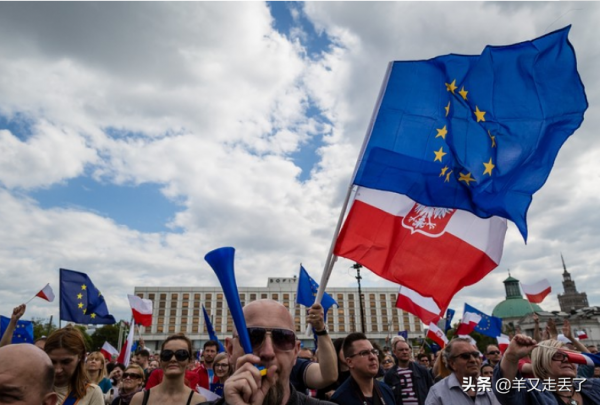 10月25日，土耳其採購F-16，波蘭猛批歐盟，中國震撼發聲