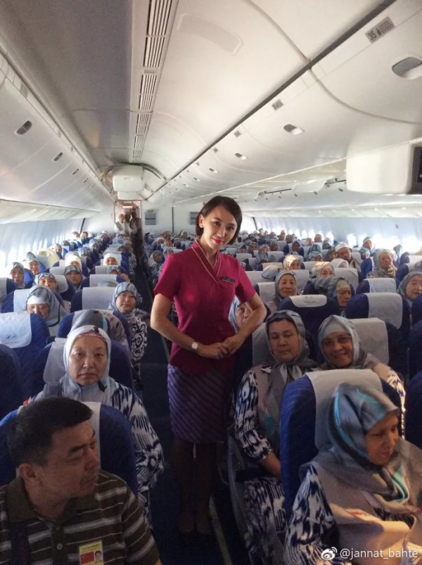 基因遺傳太強大，女明星貌美如花的姐妹，林心如妹妹比她還美