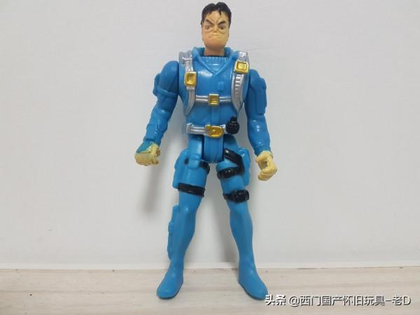 0125B 變形金剛- 組合金剛-混天豹-超大版本(老D分體機器人) 0125B 變形金剛- 組合金剛-混天豹-超大版本(老D分體機器人)