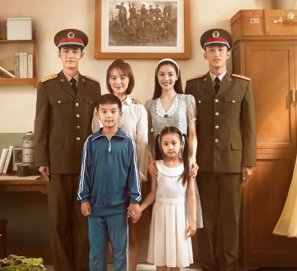 《王牌部隊》藏著3對真正夫妻，劇中不圓滿，生活裡甜得令人羨