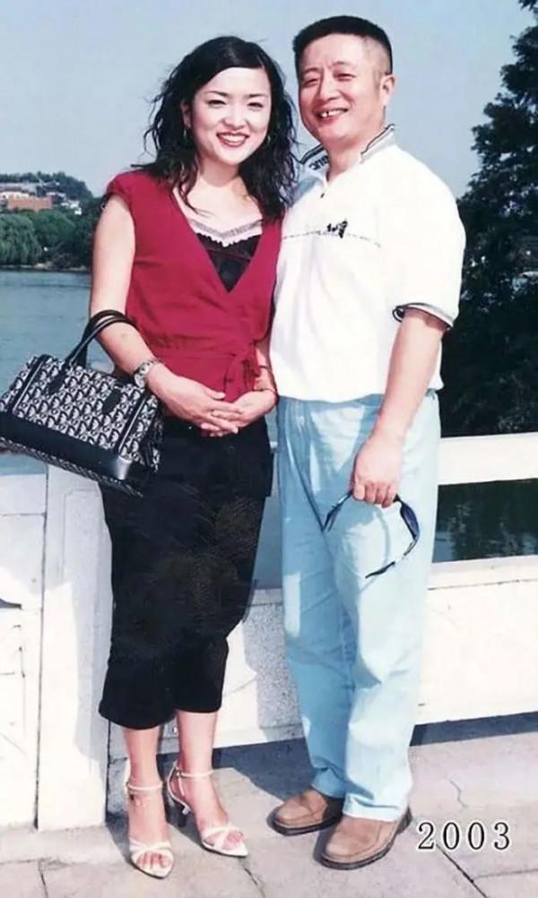 “編年體”父女,連續41年在同一地點合影,見證歲月變遷 “編年體”父女,連續41年在同一地點合影,見證歲月變遷