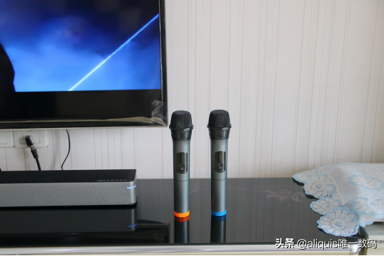 不能出門卻想要一展歌喉？其實趁雙十一買個無線K歌影院也不錯