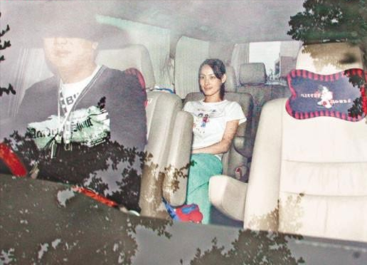 “豪門棄婦”梁洛施的悲傷，2年生3子，為何李家就是不娶她進門