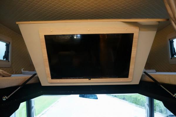 軍工品質全鋁車身夠結實,800W太陽能夠實用,網紅2號房車 軍工品質全鋁車身夠結實,800W太陽能夠實用,網紅2號房車