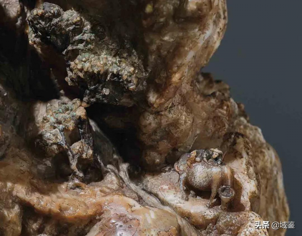 起拍就600萬，這件乾隆大山子什麼來頭？